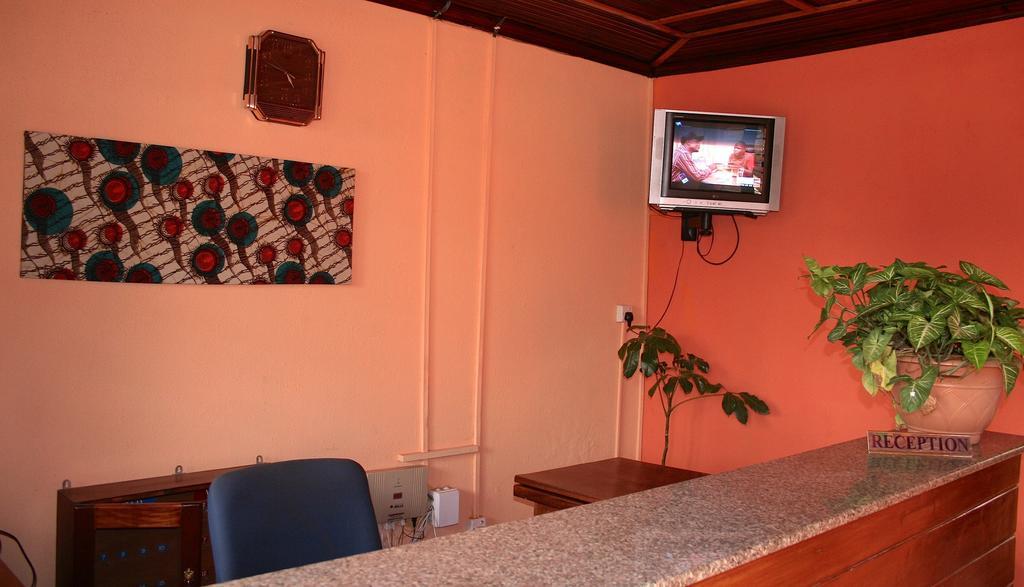Hotel Acacia Kampala Kültér fotó