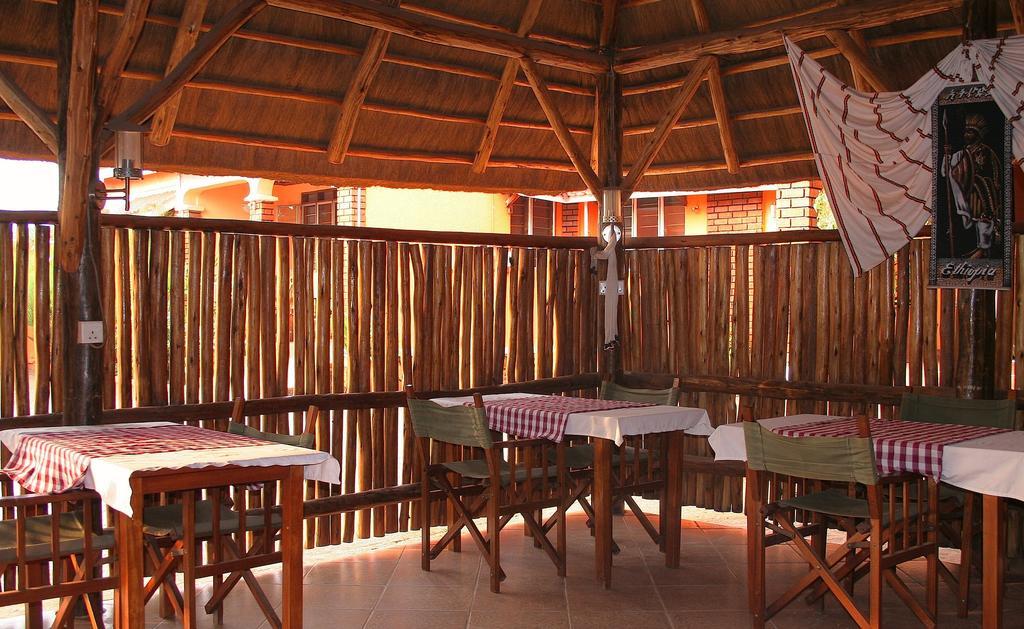 Hotel Acacia Kampala Kültér fotó