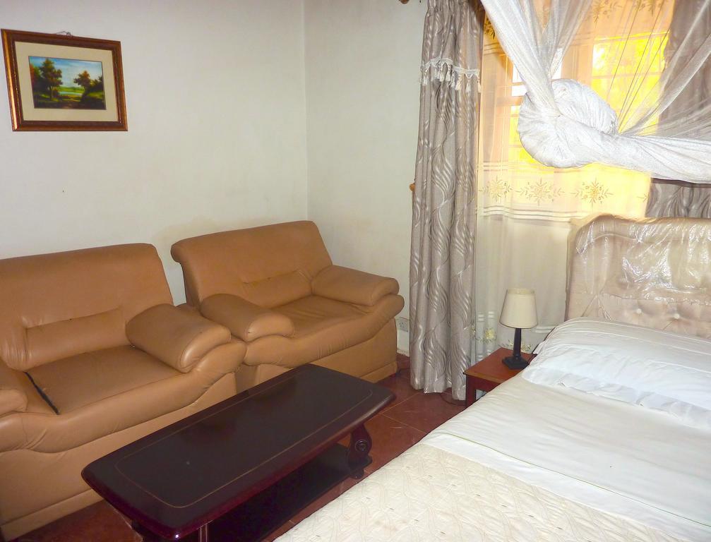 Hotel Acacia Kampala Kültér fotó