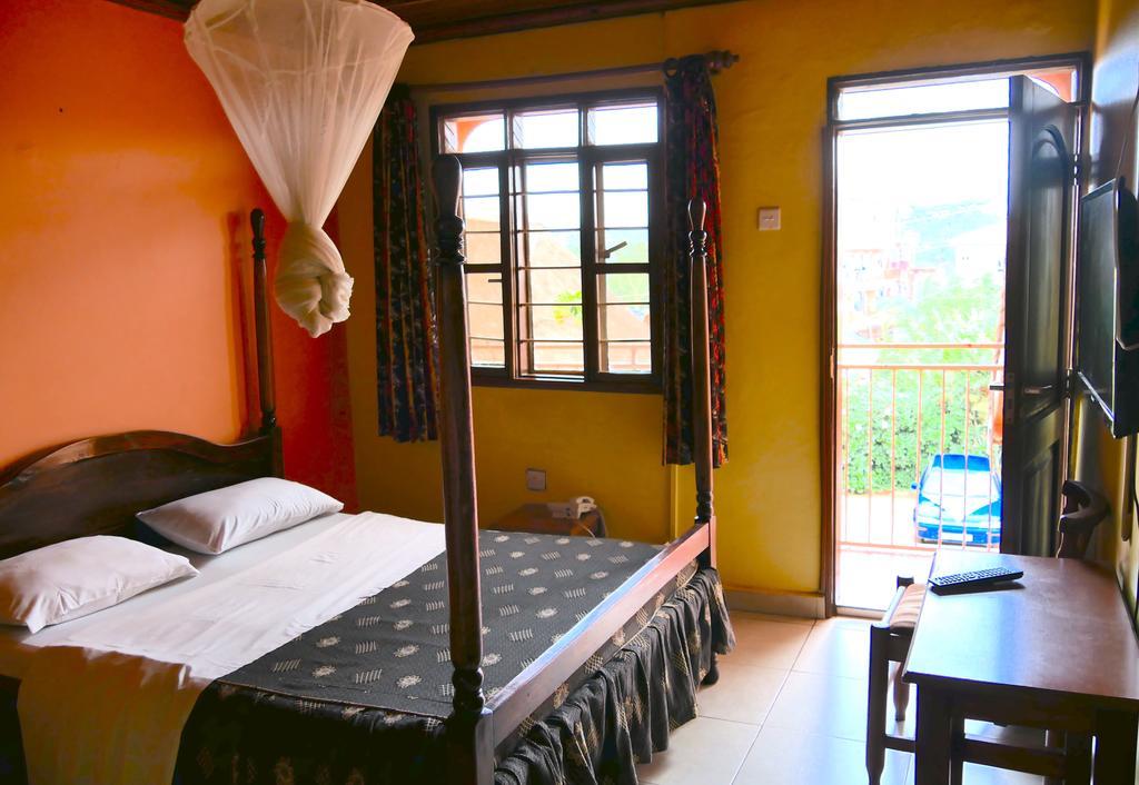 Hotel Acacia Kampala Kültér fotó